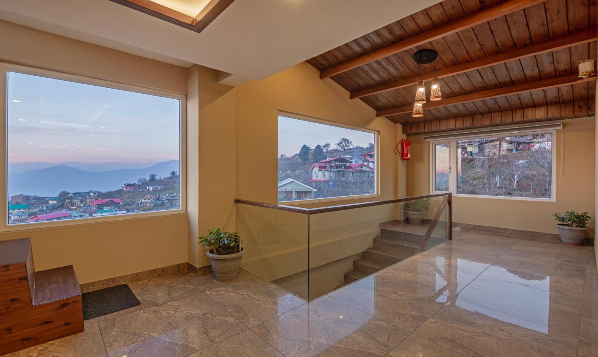 Treebo The Northern Retreat Resort With Mountain View Shimla Exterior foto
