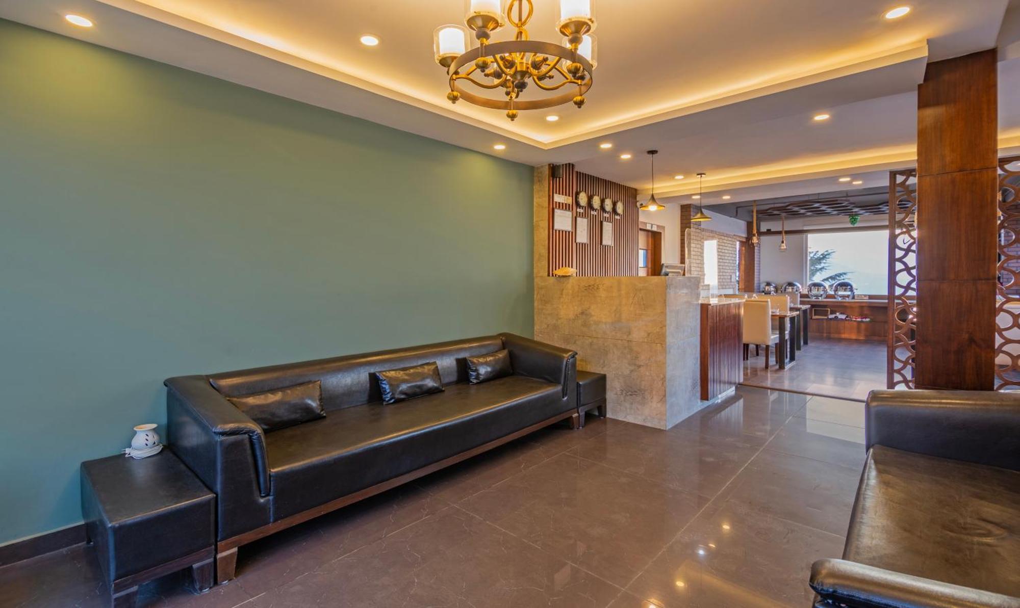 Treebo The Northern Retreat Resort With Mountain View Shimla Exterior foto